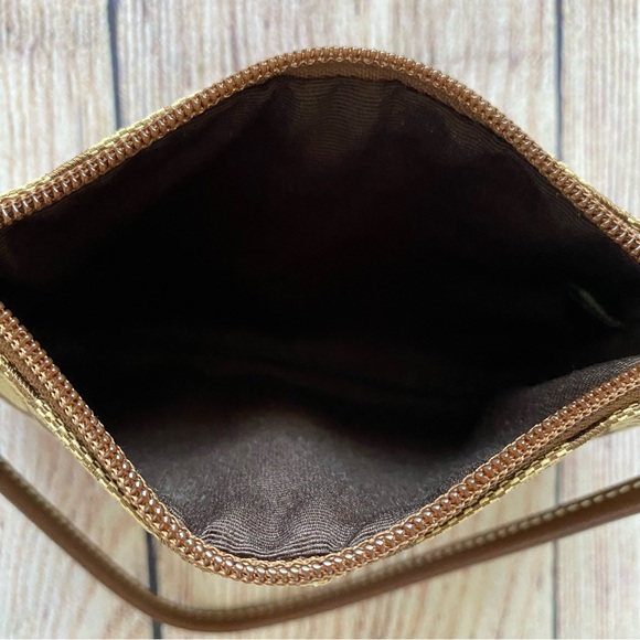 Coach Signature C Pattern Jacquard Canvas Clutch Wristlet - Picture 7 of 9